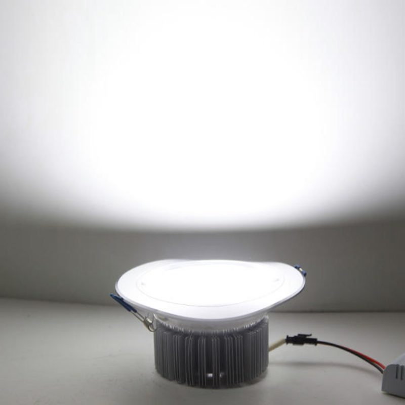 12w Led Stropné Zapustené Svietidlo Stmievateľné 220v + Driver