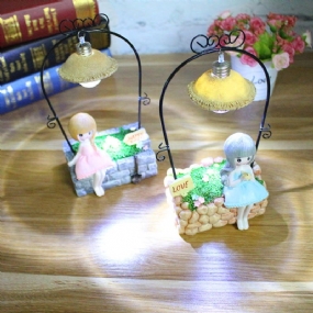 Creative Farm Girl Table Night Light Resin Craft Character Ornamenty Xmas Gifts