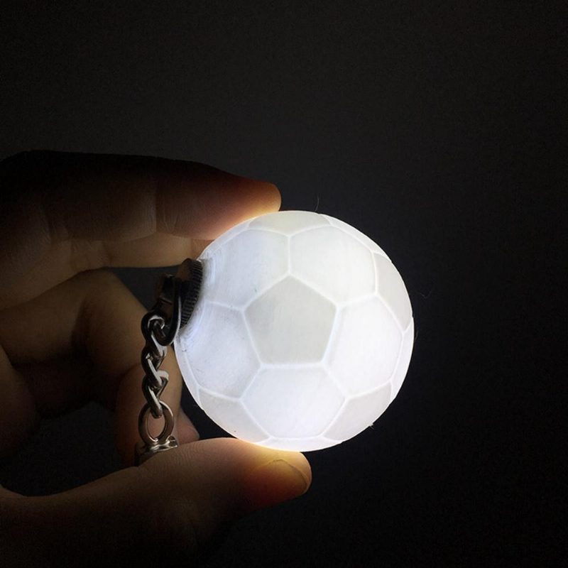 Prívesok Na Kľúče S 3d Tlačou Prenosného Futbalového Svetla Farebná Nočná Lampa Led Kreatívna Dekorácia Tašky Na Batérie