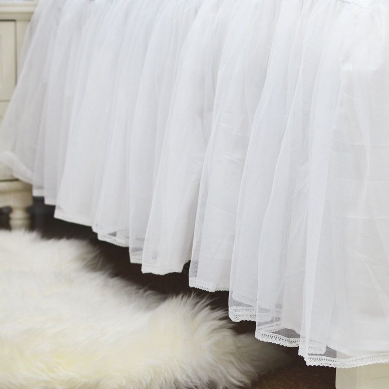 Jednofarebná Súprava Romantickej Svadobnej Obliečky Na Perinu Bielej Farby S Čipkou 650 Tc Bavlna