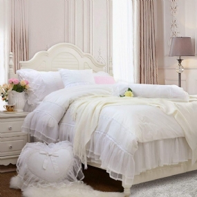 Jednofarebná Súprava Romantickej Svadobnej Obliečky Na Perinu Bielej Farby S Čipkou 650 Tc Bavlna