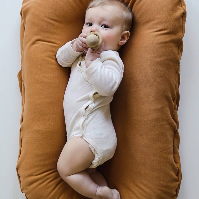 Baby Nest Lehátko Prenosná Ergonomická Detská Postieľka